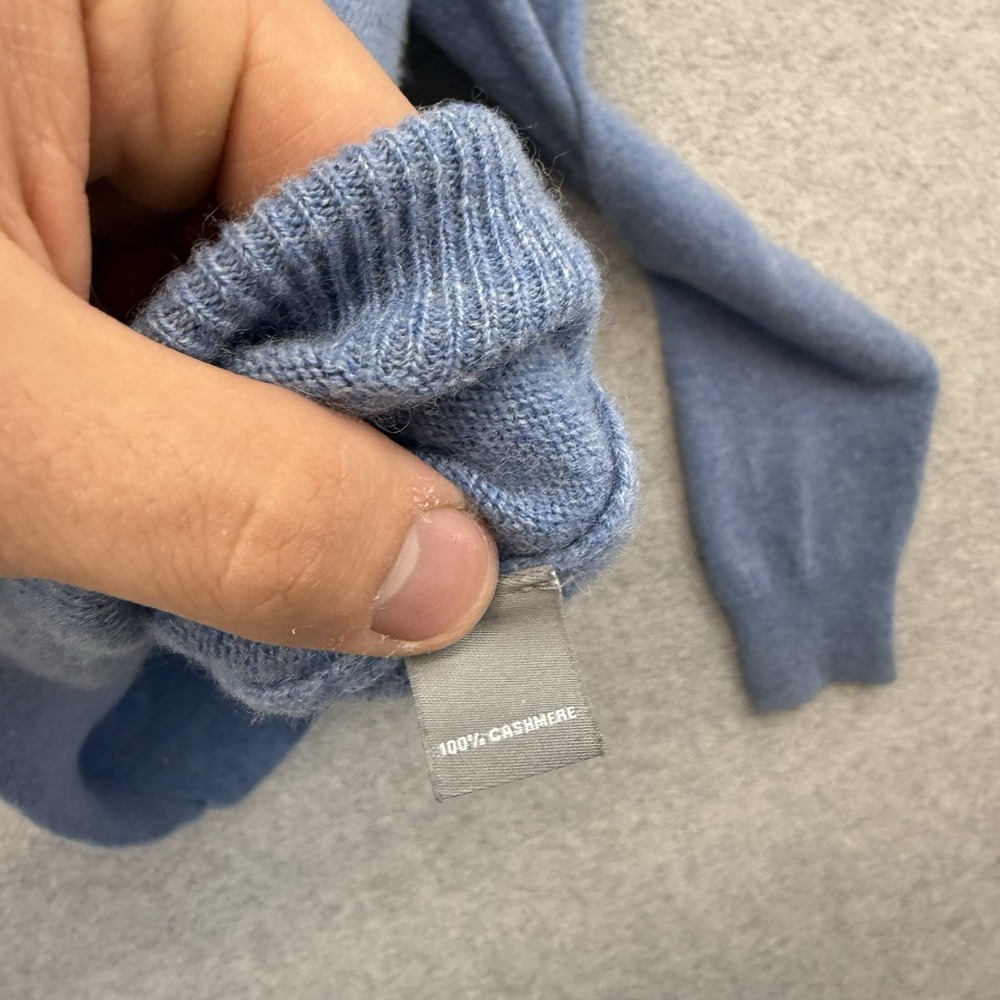 Neiman Marcus Sweater Mens Medium Blue 100% Cashmere V Neck Pullover Preppy - Picture 9 of 10